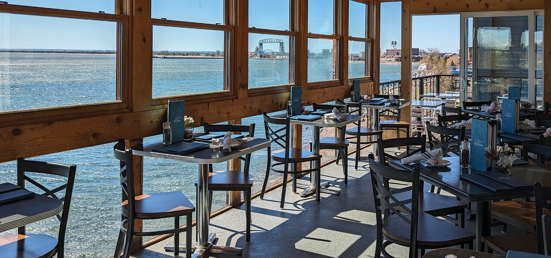 Enclosed solarium dining area